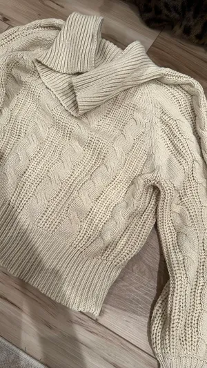 Grey Bandit Sweater thumbnail 4