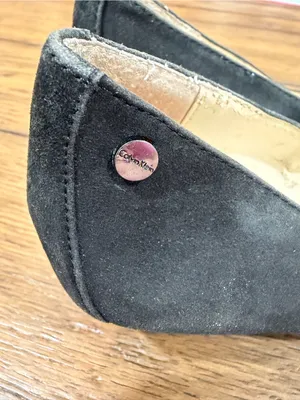Calvin Klein Black Suede Pointed-Toe Pumps thumbnail 4