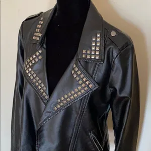 Ashley outerwear faux jacket EUC thumbnail 2