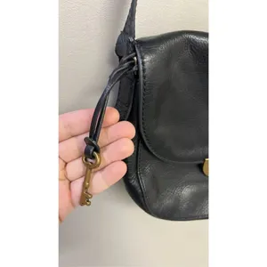Fossil Emi Black Key Clasp Flap Pebbled Leather Crossbody Bag Bronze Accents thumbnail 4