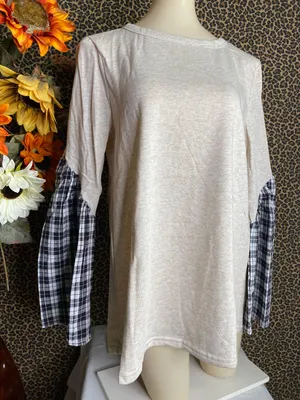 ✅3/$30✅NWT Oatmeal/Black Plaid Long Bell Sleeve Cotton Top MEDIUM thumbnail 3