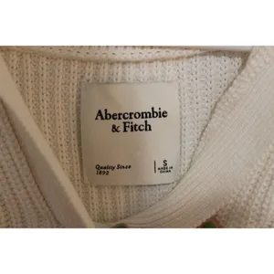 Women's Abercrombie & Fitch Cream Knit Pullover Collared V-Neck Sweater Size S thumbnail 3