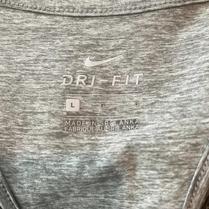 Nike Dri-Fit Tank Top Gray & Black Size Large thumbnail 4