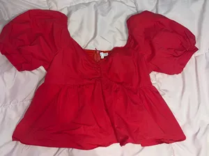 Boutique Top thumbnail 1