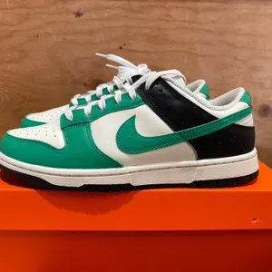 Nike Dunk Low IB4363-113 Women size 11 thumbnail 3