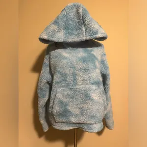 EUC Victoria’s Secret Pink Blue and White Sherpa Pullover Hoodie size medium thumbnail 2