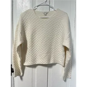 Banana Republic quilted long sleeve Sweatshirt in snow day off White size med thumbnail 2