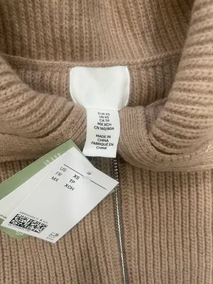 H&M Sweater thumbnail 3
