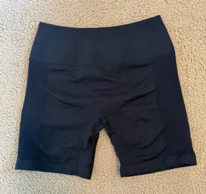 Aurola Amazon Shorts Biker thumbnail 1