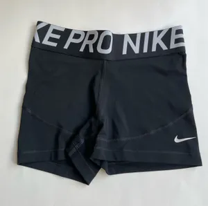 Nike Pro Shorts thumbnail 1