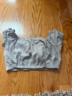 🙂Wilfred Light Gray Off-Shoulder Elastic Hem Crop Top thumbnail 2