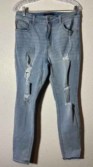 Aeropostale Women's Size 14 Reg High-Rise Jeggings Distressed Light Wash thumbnail 1