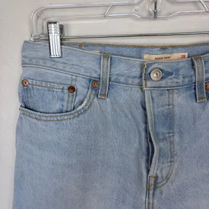 Levi's‎ Wedgie Short Light Wash Denim Jean Cut Offs Distressed Y2K Size 28 thumbnail 3