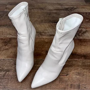 Steve Madden Elan Bootie in Creamy White thumbnail 3