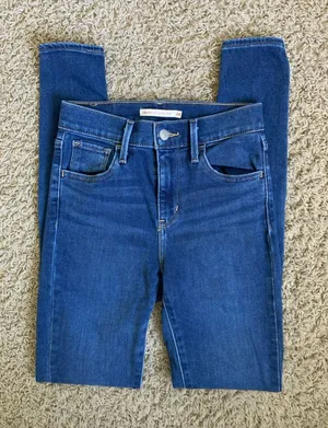 Levi’s 720 high rise super-skinny size 24 denim blue jeans thumbnail 1