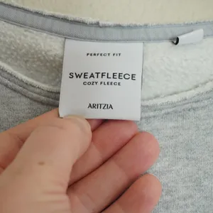 Aritzia Size XS Sweatfleece Cozy Fleece Perfect Fit Sweatshirt Heather Grey thumbnail 3