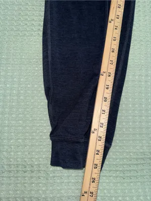 NWOT Vuori‎ Lux V-neck jumpsuit Medium thumbnail 2