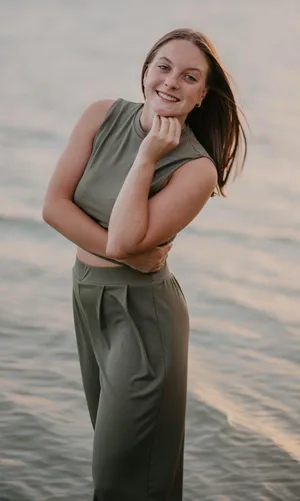 Green lounge set buckle thumbnail 1
