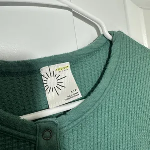 OFFLINE By Aerie Wow! Waffle Henley T-Shirt Long Sleeve Thumbholes Green Small thumbnail 3