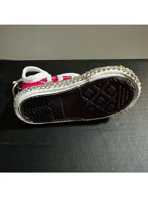Rhinestone Pink Sneaker Keychain thumbnail 4