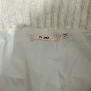 Miami Cream Textured Cropped Puffer Jacket thumbnail 3