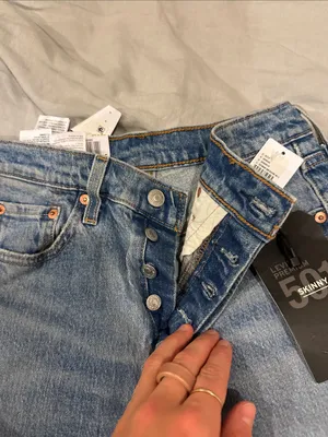 Levi’s high rise skinny jeans thumbnail 3