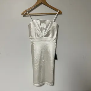 Lulu’s Little White Satin Dress, Size medium, NWT‎ thumbnail 4