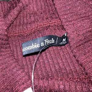 Abercrombie & Fitch Burgundy Mock Neck Lettuce Trim Long Sleeve Ribbed Top NWT thumbnail 3