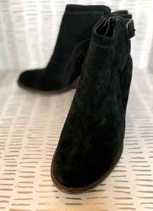 Lucky Brand Black Suede Wedge‎ Ankle Booties Buckle Detail Size 8.5 M Women thumbnail 1