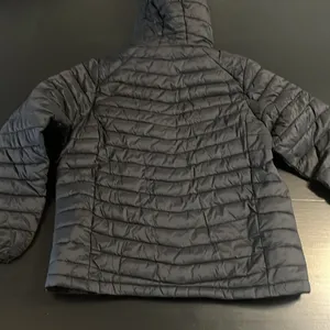 Tuxer Black Puffer Jacket with Hood‎ Womens Large Fitted Quilted Coat thumbnail 5