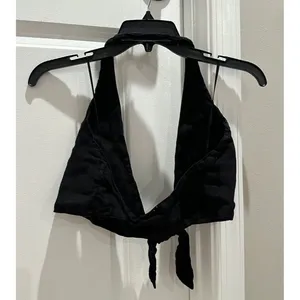 Zara Linen Tie-Front Halter Neck Crop Top thumbnail 2