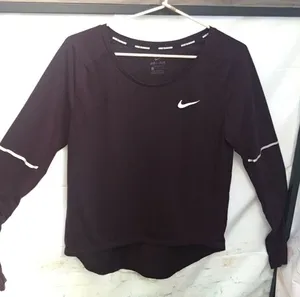 Women’s Nike Dri-FIT Reflective Running Long Sleeve Crew Shirt thumbnail 1