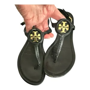 Tory Burch Black ThongSandals with Gold Logo - Heavily Used Size 6.5 thumbnail 2