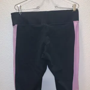 Victoria’s Secret PINK Leggings Elastic Waist Logo detail bottom Pink Black thumbnail 6