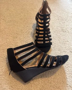 Belladia scrappy wedge shoes Black Size 7.5 thumbnail 1