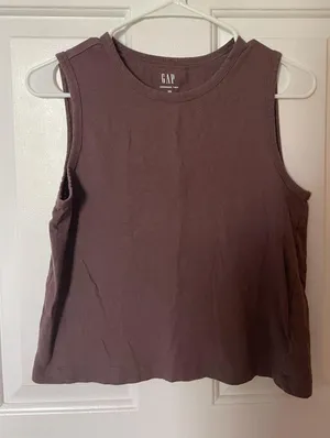 Gap Tank thumbnail 1