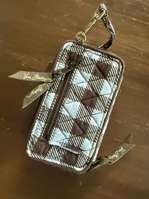 vera bradley wallet thumbnail 1