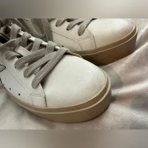 Shu Shop Womens Reba gold crinkle Pre Distressed Platform Sneakers size 9 thumbnail 3