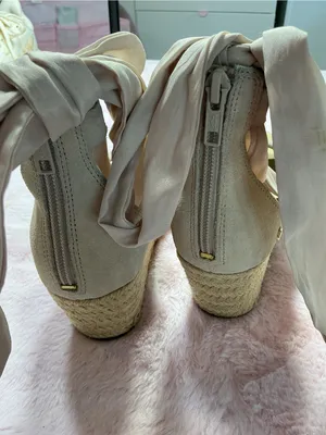UGG Cream Tie-Wrap Ankle Sandals b123 thumbnail 4