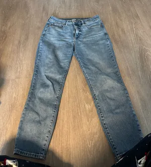 Old Navy Classic Light Wash Straight Leg Jeans thumbnail 1