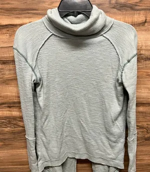 We‎ The Free XS turtleneck top thumbnail 1