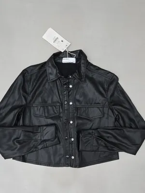 NWT! Bershka Black Faux Leather Cropped Jacket Size XS thumbnail 4