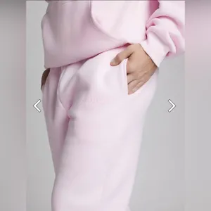 NWT Comfrt Minimalist Sweatpants in Pale Pink thumbnail 2