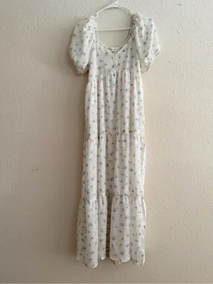Called To Surf Women’s White Floral Maxi Dress with Puff Sleeves thumbnail 7