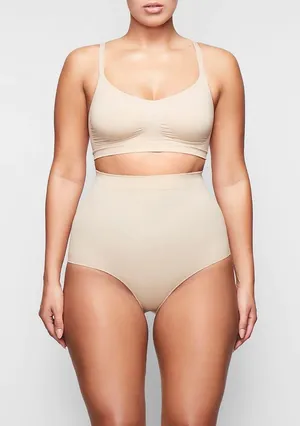 SKIMS Rose Seamless Sculpt Bralette thumbnail 1