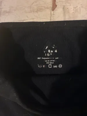 Black High-Waisted Ribbed Athletic Leggings thumbnail 3