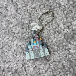 Disney Magic Kingdom Foam Keychain NWT thumbnail 2