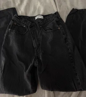 Abercrombie Black Loose High-Rise Jeans thumbnail 1