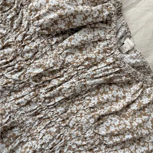 Sim & Sam brown/white floral puff sleeve smocked top thumbnail 2