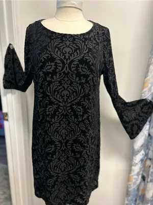 Black Velvet Burnout Bell-Sleeve Dress thumbnail 2